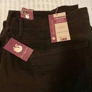 NWT Gloria Vanderbilt stretch jeans, never worn